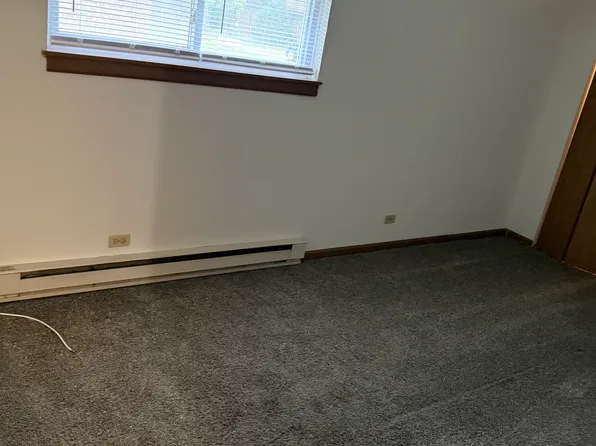 1810 Heatherway Ln APT 1C, New Lenox, IL 60451