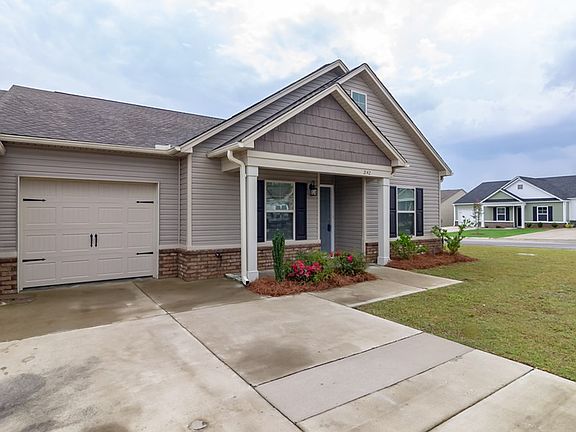 5th image of 2142 Bonneville Cir