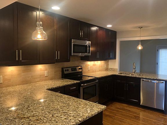 3rd image of 502 Lancaster Ave #A