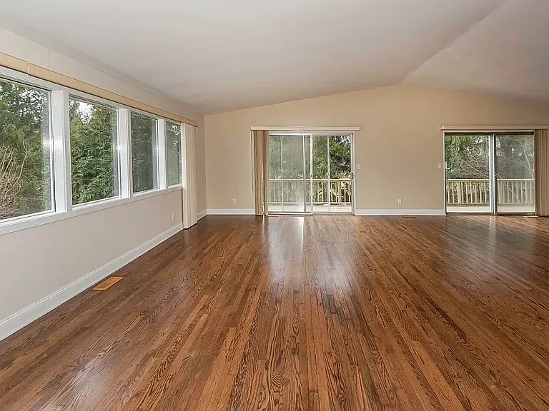 1358 Arroyo Dr — Photo 3