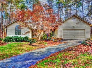 4501 Oak Hollow Rd, Chester, VA 23831