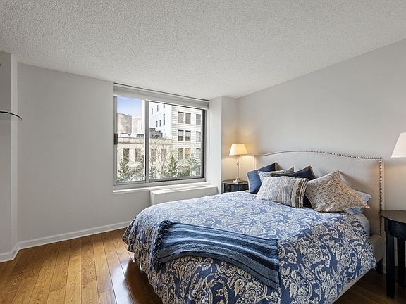 5th image of 270 W 17th St APT 3F