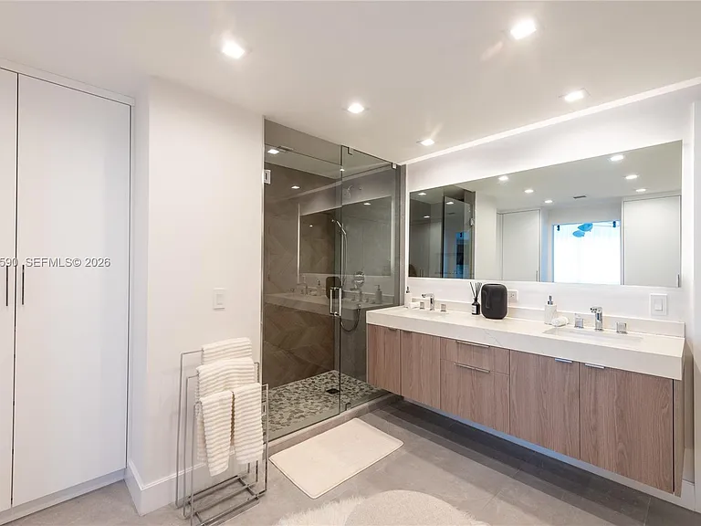 3801 Collins Ave #1502 — Photo 19