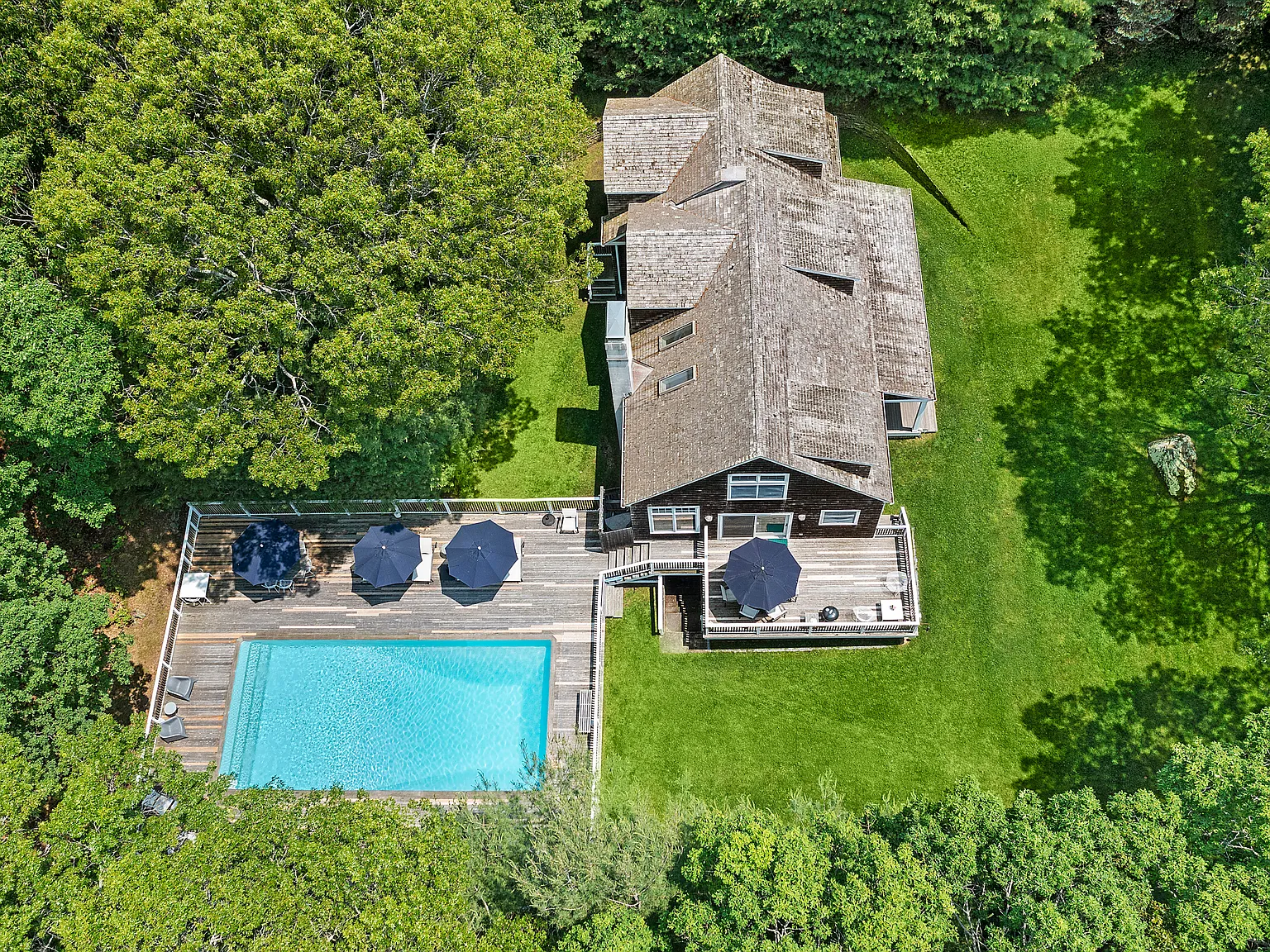 East Hampton Barnes Landing Rental, Near Ocean And Bay Beaches — Photo 1