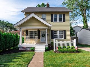20130 Lakeview Ct, Rocky River, OH