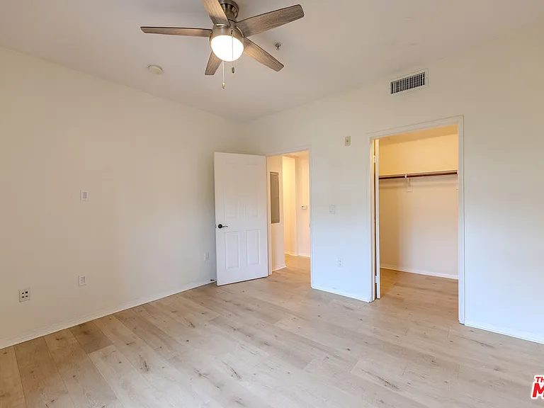 6020 Seabluff Dr #302 — Photo 39