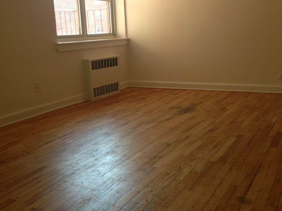 1st image of 135-20 Hoover Ave APT 4