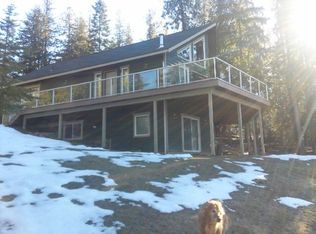 582 Scranton Ave, Coolin, ID 83821