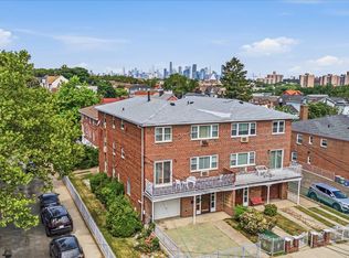 5240 69th Place, Maspeth, NY 11378