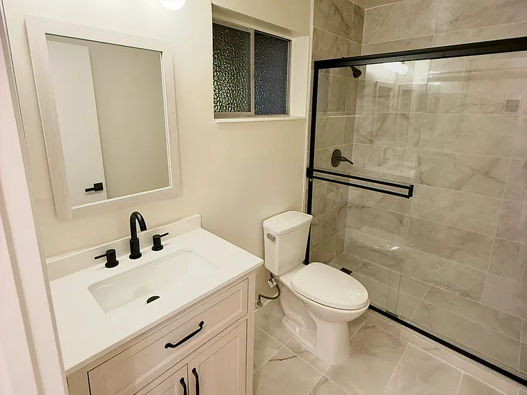 755 Rose Ave #7 — Photo 5