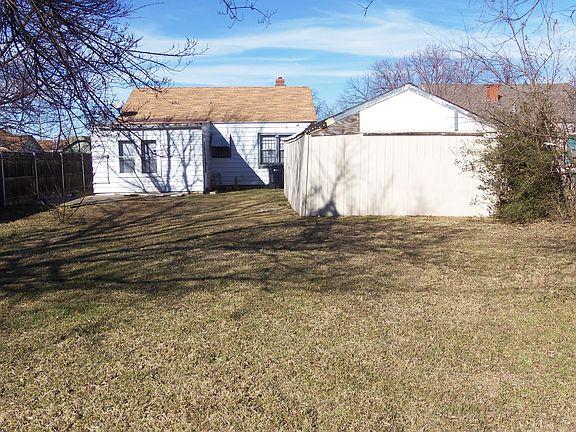 5th image of 1236 SW 33rd St