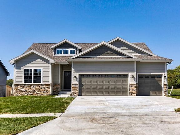 2nd image of 930 Breakwater Pl