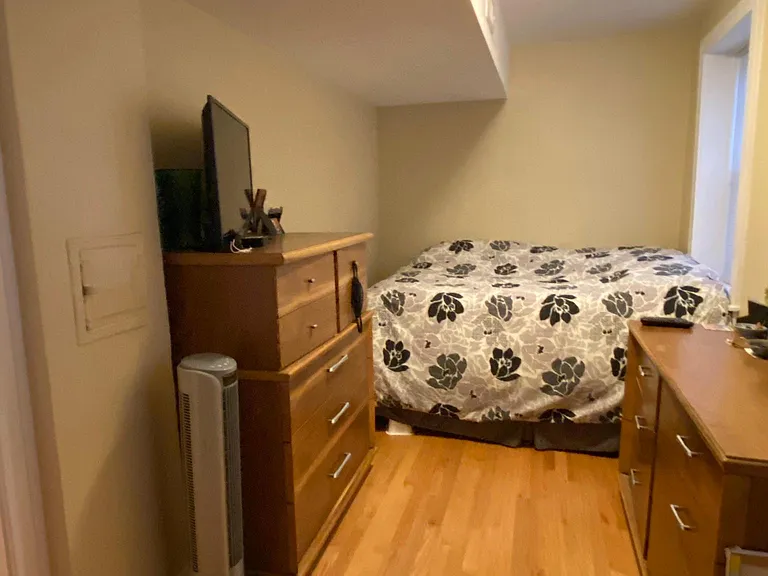 3441 N Seeley Ave #G — Photo 8