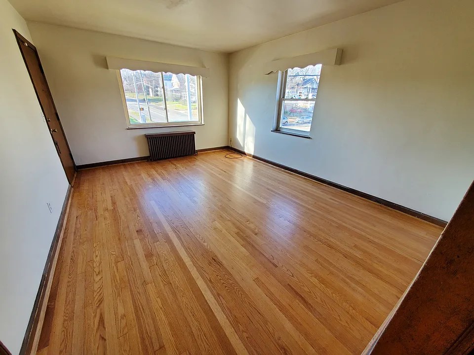 3358 Boudinot Ave #4