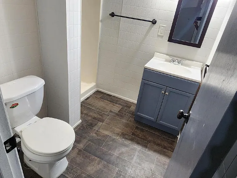 509 Ballman Ave — Photo 17