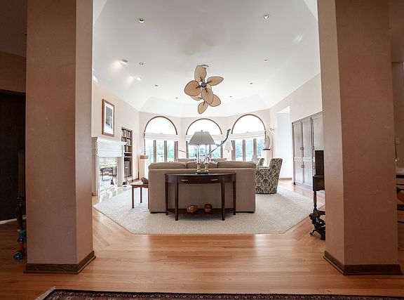5th image of 1125 Lahinch Ct