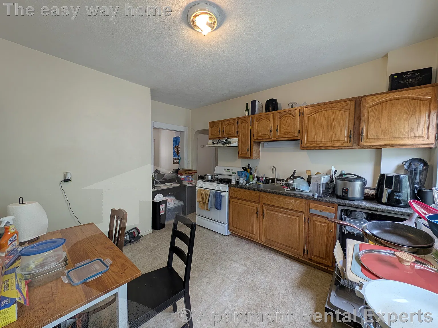 4 bed, 1494 sqft, $4,200 — Photo 4