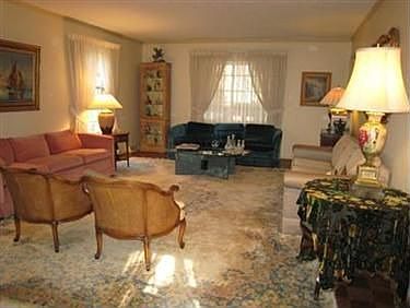 4th image of 2460 Snowberry Ln