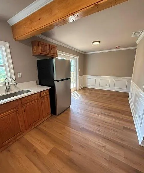 920 Cardinal Dr — Photo 10