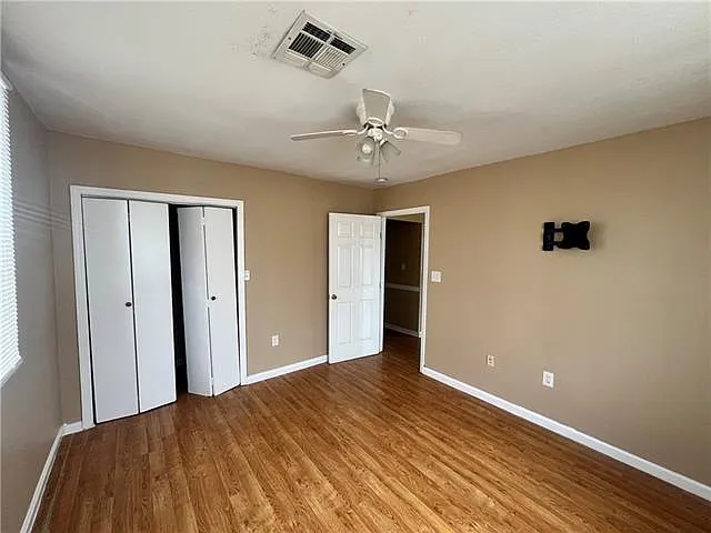 4 bed, 2.0 bath, 1400 sqft, $1,800 — Photo 2