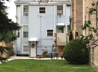 3304 W Warner Ave, Chicago, IL 60618