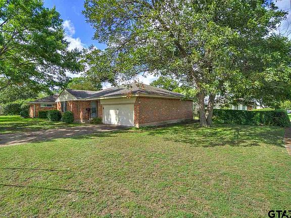 5th image of 8585 Sweetwater Dr