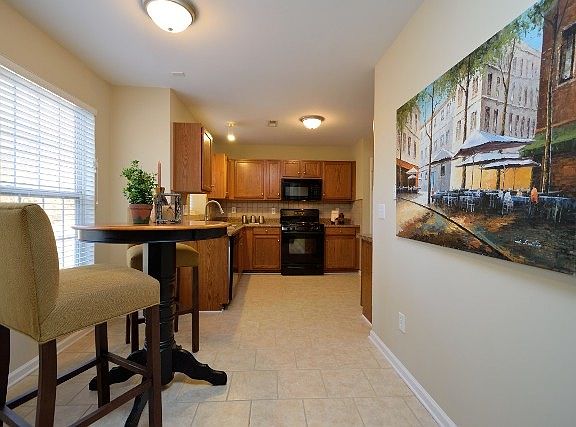 5th image of 1426 Deer Forest Dr
