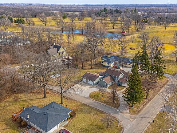 2nd image of 1528 Forest Hills Rd