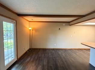 713 NE Ball Dr APT A, Lees Summit, MO 64086