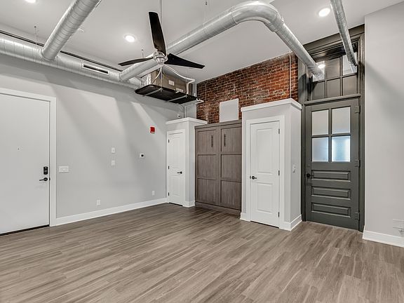5th image of 3700 Frankford Ave #39