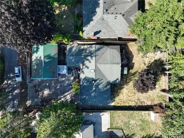 11024 Bartlett Avenue NE, Seattle, WA 98125