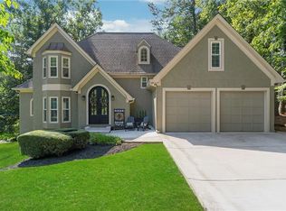 3334 Rough Creek Dr, Woodstock, GA 30189
