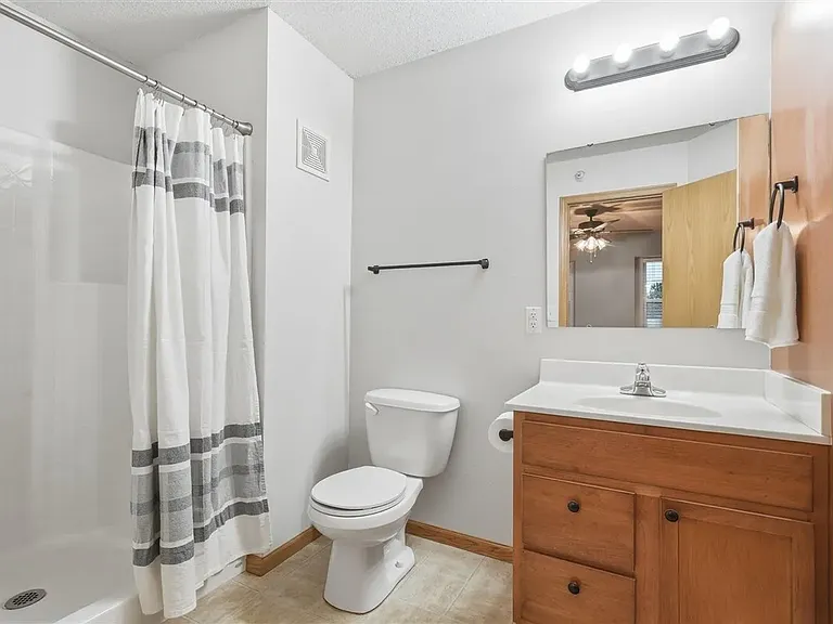 880 Rachael St #301 — Photo 15