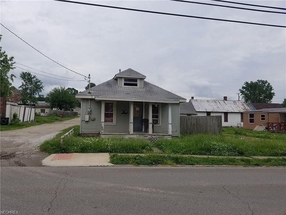 1st image of 1007 13th St