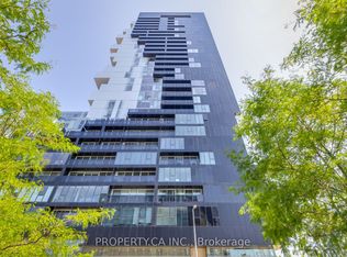 170 Bayview Ave #405, Toronto, ON M5A 0M4