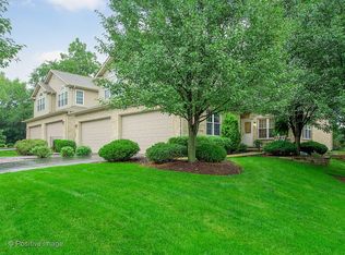 4717 Auvergne Ave, Lisle, IL 60532