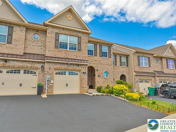 3rd image of 4277 Beech Dr