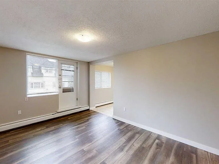 9932 105th Ave #205 — Photo 5