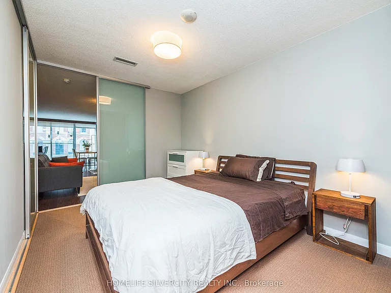 205 Frederick St #404 — Photo 8