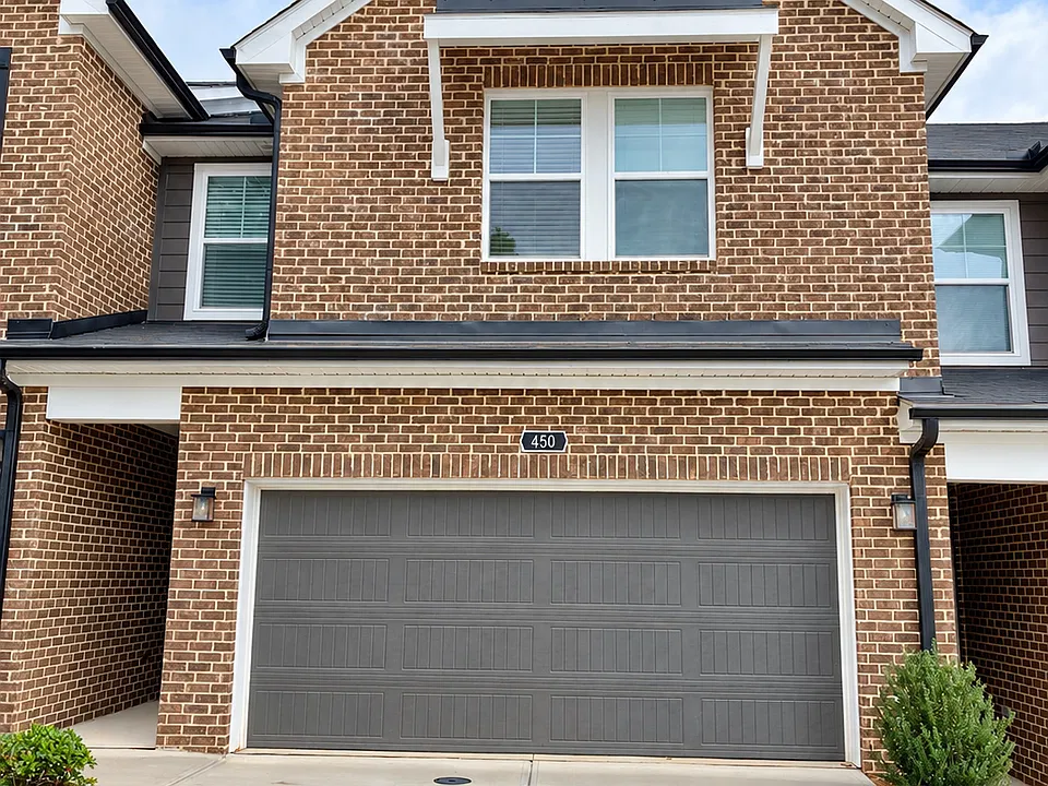 450 Laurelwood Ln #450