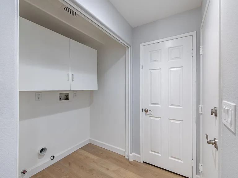 4774 Rhapsody Dr — Photo 31