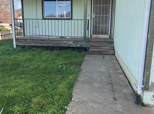 3910 Vista Robles Way, Clearlake, CA 95422