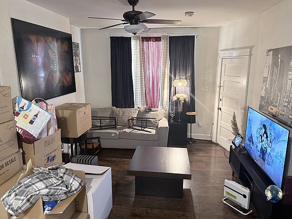 2nd image of 830 N Lime St APT 1