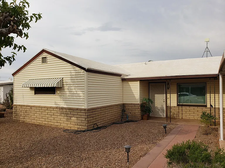 1263 N Mesquite Ln — Photo 2