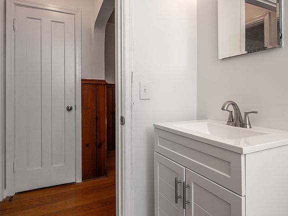 5th image of 3941 Millsbrae Ave #A