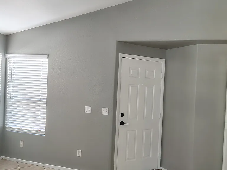 4058 Lucas Ave — Photo 2