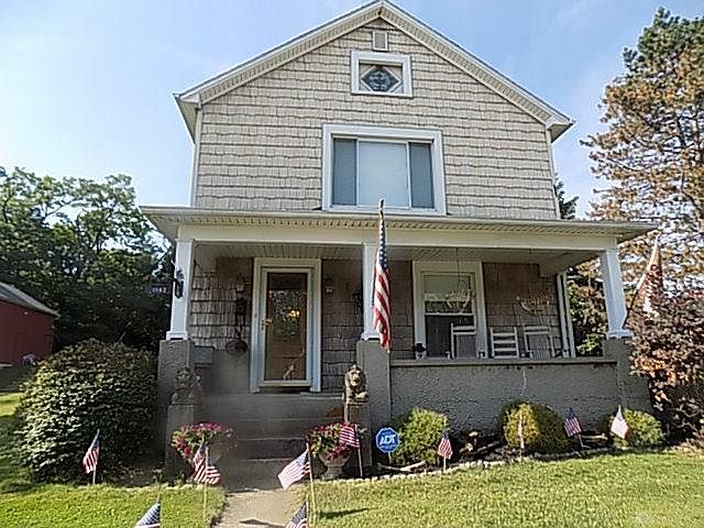 1st image of 1142 E Dorothy Ln