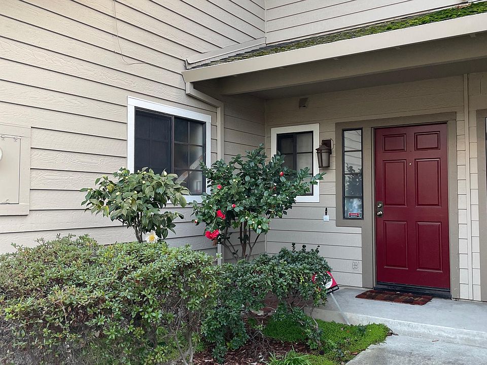1st image of 18972 Sara Park Cir