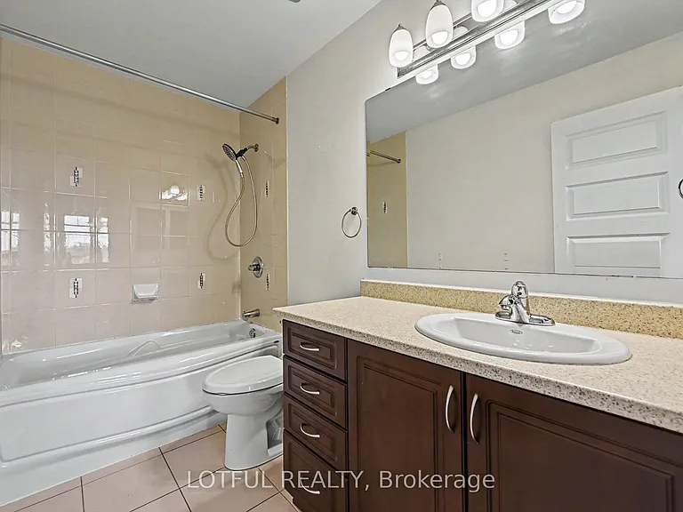 2201 Marble Cres — Photo 12