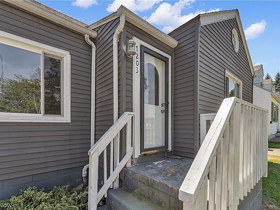 2nd image of 7203 Amherst Ave